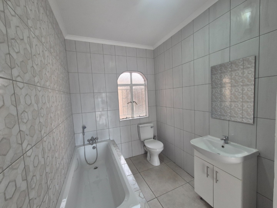 3 Bedroom Property for Sale in Vaalpark Free State